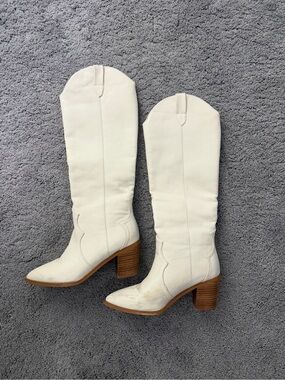 Cream/White Cowgirl Boots